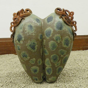 第44回女流陶芸展入選作品 「記憶」 山端直子